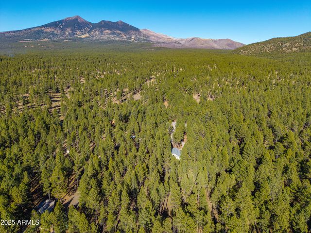 2750 W FOREST HILLS Drive, Flagstaff, AZ 86001