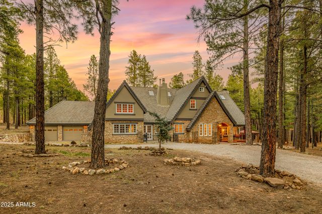 2750 W FOREST HILLS Drive, Flagstaff, AZ 86001