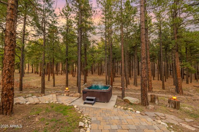 2750 W FOREST HILLS Drive, Flagstaff, AZ 86001