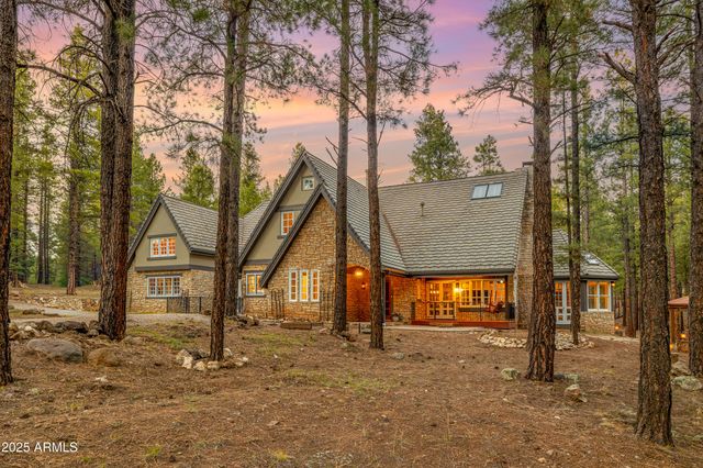 2750 W FOREST HILLS Drive, Flagstaff, AZ 86001