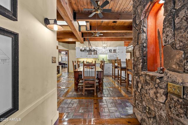 2750 W FOREST HILLS Drive, Flagstaff, AZ 86001