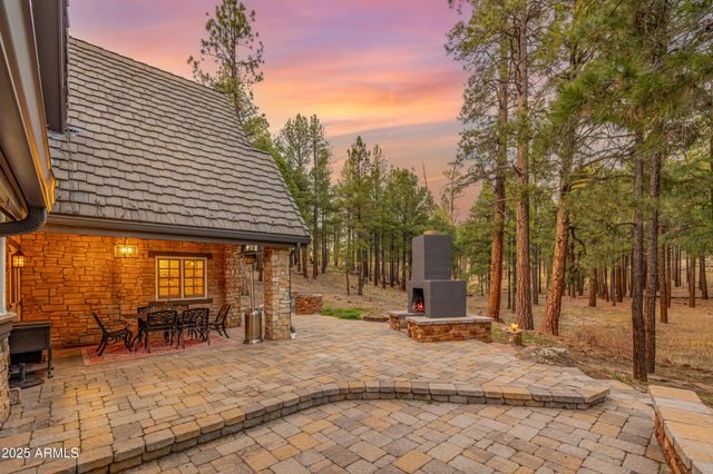 2750 W FOREST HILLS Drive, Flagstaff, AZ 86001
