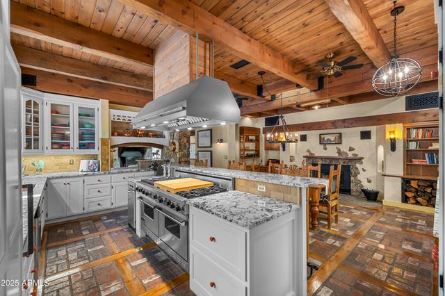 2750 W FOREST HILLS Drive, Flagstaff, AZ 86001