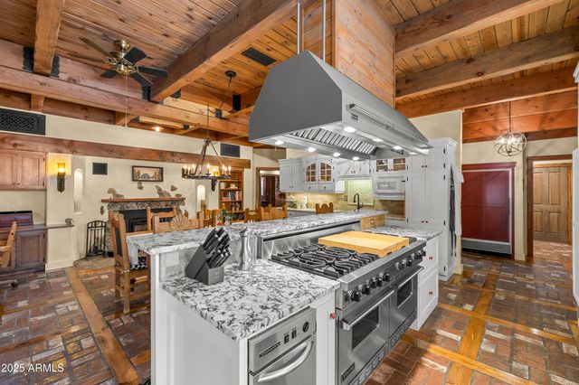 2750 W FOREST HILLS Drive, Flagstaff, AZ 86001