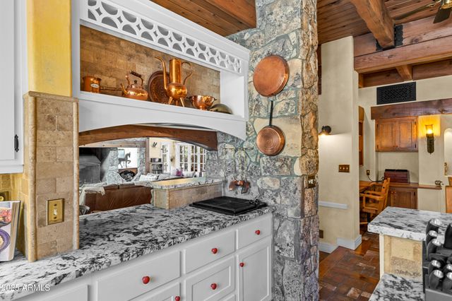 2750 W FOREST HILLS Drive, Flagstaff, AZ 86001