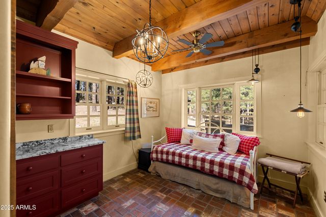 2750 W FOREST HILLS Drive, Flagstaff, AZ 86001