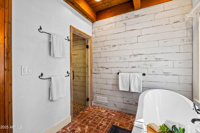 2750 W FOREST HILLS Drive, Flagstaff, AZ 86001