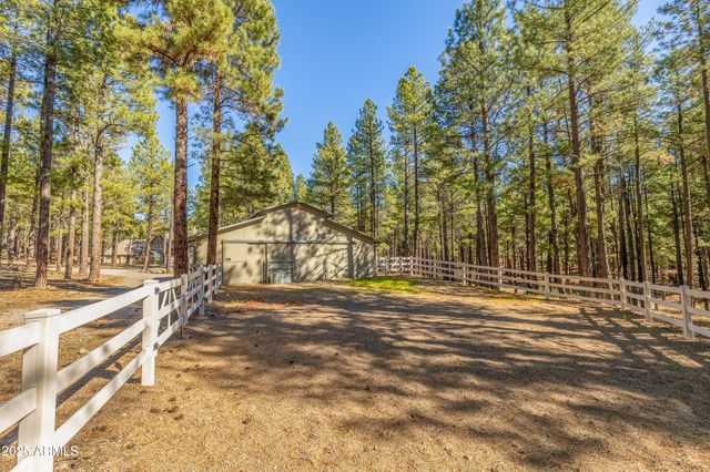 2750 W FOREST HILLS Drive, Flagstaff, AZ 86001