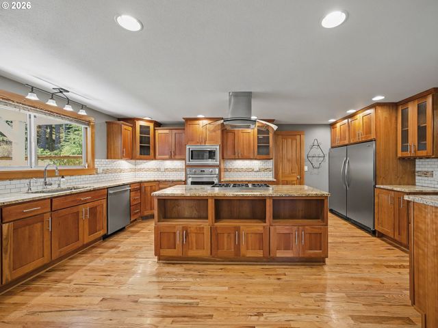 21010 E COUNTRY CLUB Rd, Brightwood, OR 97011
