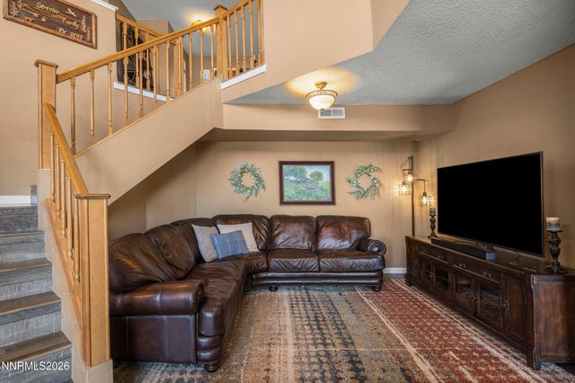 1017 Buck Mountain Road, Reno, NV 89506