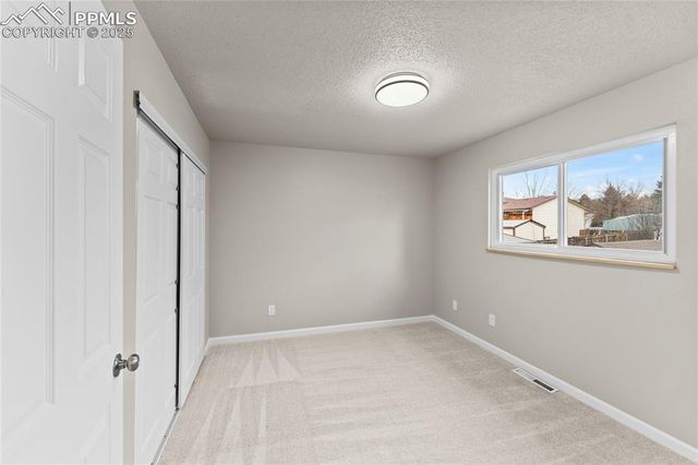 3915 Fetlock Circle, Colorado Springs, CO 80918