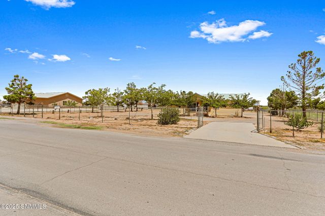 610 Golden Eagle Trail, Chaparral, NM 88081