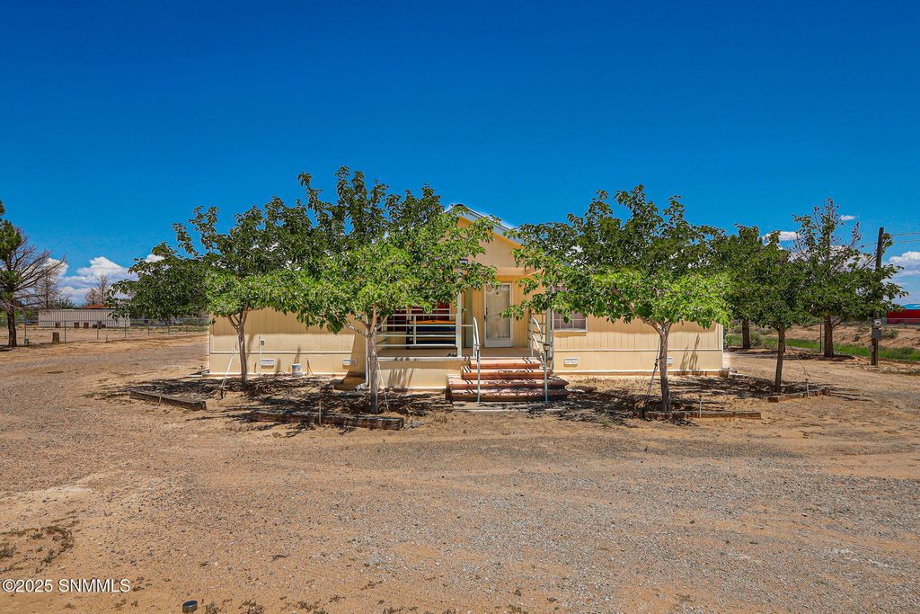 610 Golden Eagle Trail, Chaparral, NM 88081