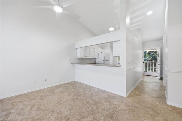 138 Pebble Shores DR 201, Naples, FL 34110