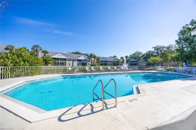 138 Pebble Shores DR 201, Naples, FL 34110