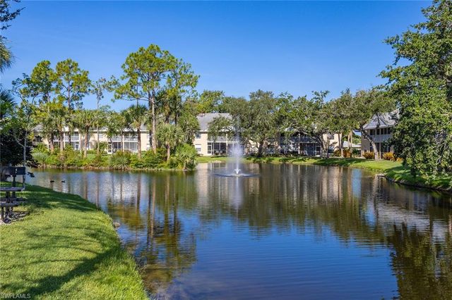 138 Pebble Shores DR 201, Naples, FL 34110