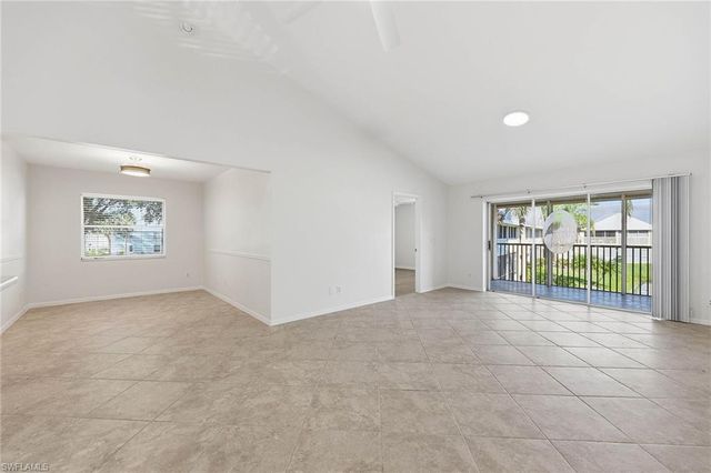 138 Pebble Shores DR 201, Naples, FL 34110