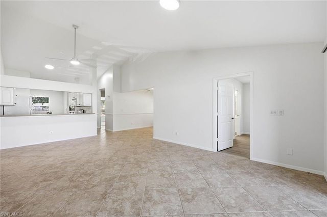 138 Pebble Shores DR 201, Naples, FL 34110