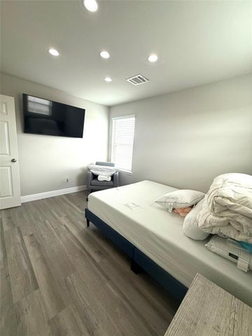 14510 Eaglefern Ln, Houston, TX 77068