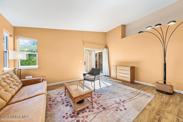 2212 N Columbine Ct, Post Falls, ID 83854