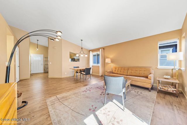 2212 N Columbine Ct, Post Falls, ID 83854