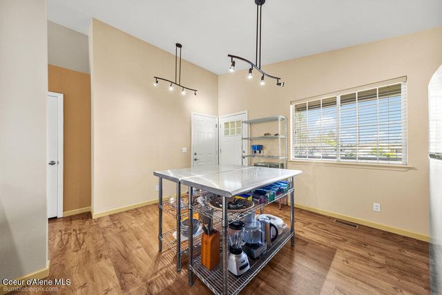 2212 N Columbine Ct, Post Falls, ID 83854