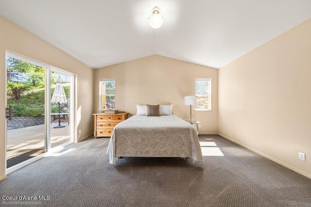 2212 N Columbine Ct, Post Falls, ID 83854
