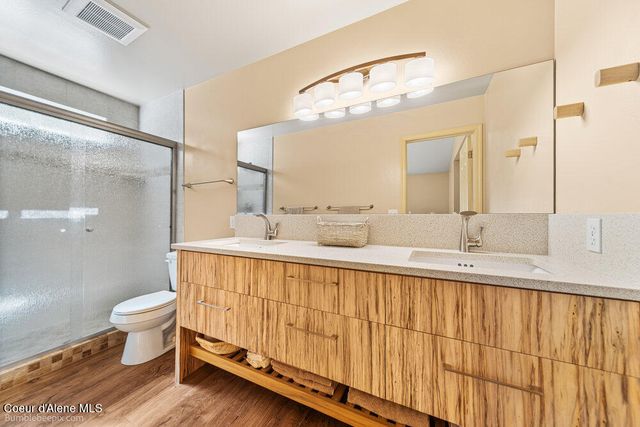 2212 N Columbine Ct, Post Falls, ID 83854