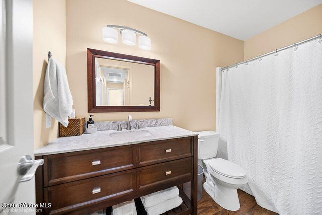 2212 N Columbine Ct, Post Falls, ID 83854