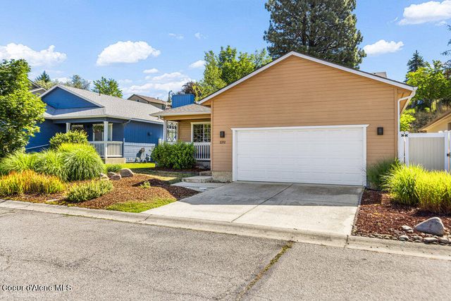 2212 N Columbine Ct, Post Falls, ID 83854