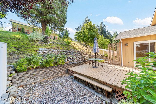 2212 N Columbine Ct, Post Falls, ID 83854