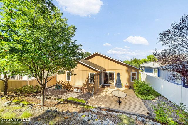 2212 N Columbine Ct, Post Falls, ID 83854