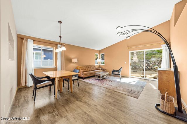 2212 N Columbine Ct, Post Falls, ID 83854