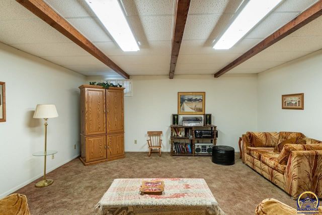 1038 SW Randolph AVE, Topeka, KS 66604