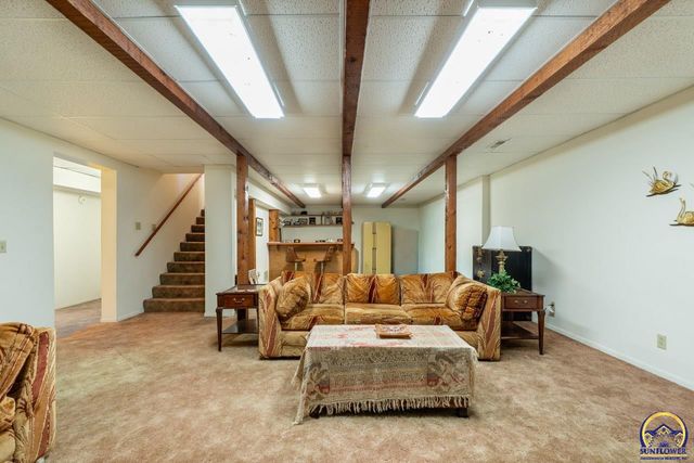 1038 SW Randolph AVE, Topeka, KS 66604