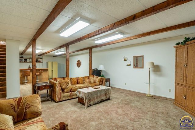 1038 SW Randolph AVE, Topeka, KS 66604