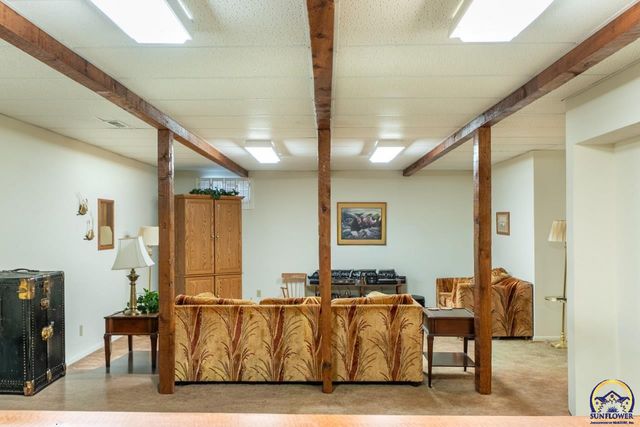 1038 SW Randolph AVE, Topeka, KS 66604