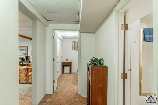 1038 SW Randolph AVE, Topeka, KS 66604