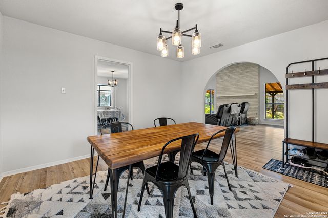 1510 Periwinkle St, San Antonio, TX 78232