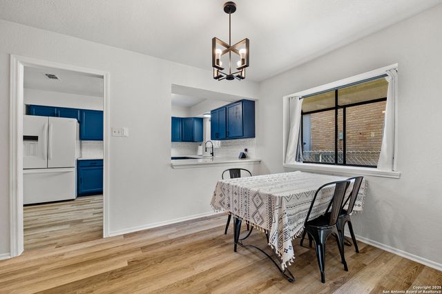 1510 Periwinkle St, San Antonio, TX 78232