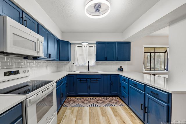 1510 Periwinkle St, San Antonio, TX 78232