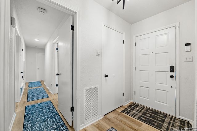 1510 Periwinkle St, San Antonio, TX 78232