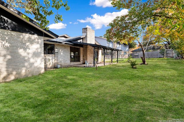 1510 Periwinkle St, San Antonio, TX 78232