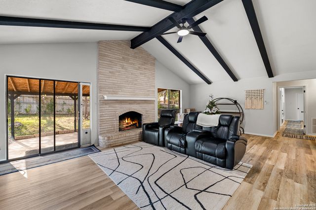 1510 Periwinkle St, San Antonio, TX 78232