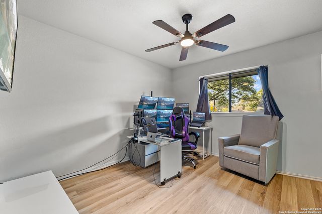 1510 Periwinkle St, San Antonio, TX 78232