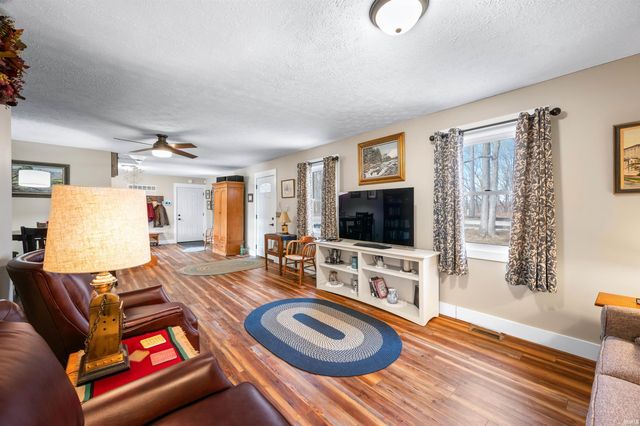 522 Sams Hill Road, Nashville, IN 47448