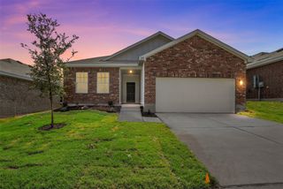 748 Wellington Drive, Lavon, TX 75166