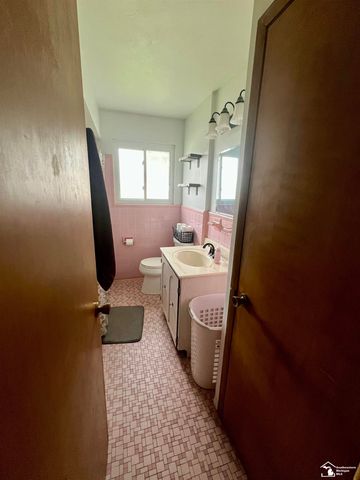 2071 Maplecrest Drive, Ash Twp, MI 48117