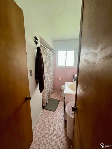 2071 Maplecrest Drive, Ash Twp, MI 48117