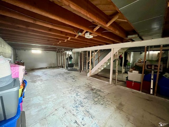 2071 Maplecrest Drive, Ash Twp, MI 48117